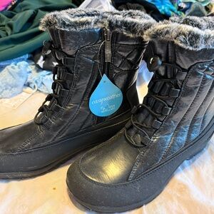 Easy Spirit Black Lace Up Boots fur lined